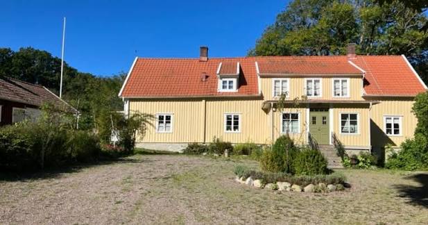 Solberga Vicarage, Kode